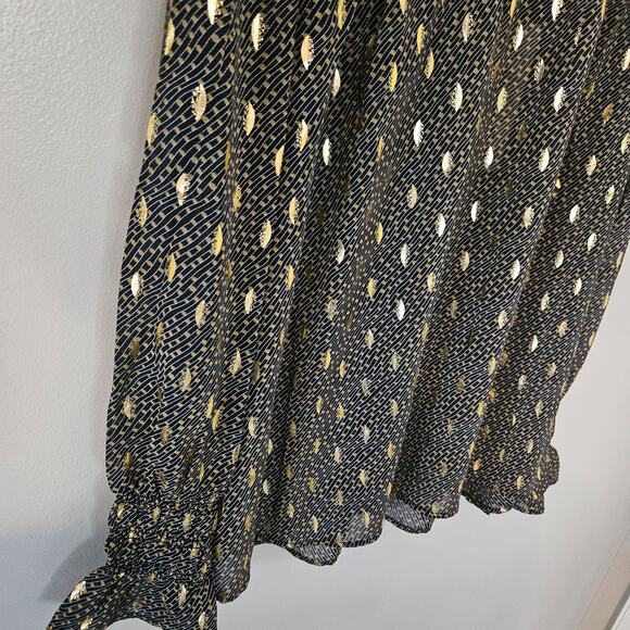 NWT Elan Metallic Foil Printed Smocked Blouse Sz Medium - Picture 4 of 14